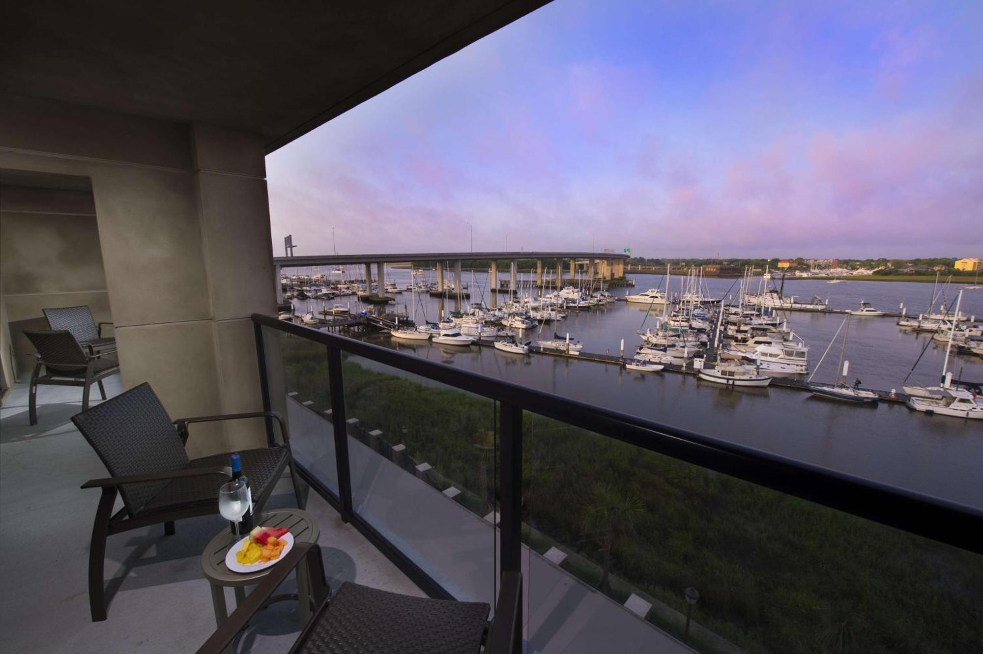 Hilton Garden Inn Charleston Waterfront/Downtown Exterior foto